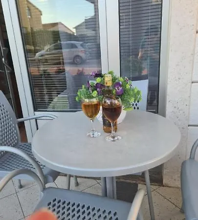 Apartmani Katarina Makarska Esterno foto