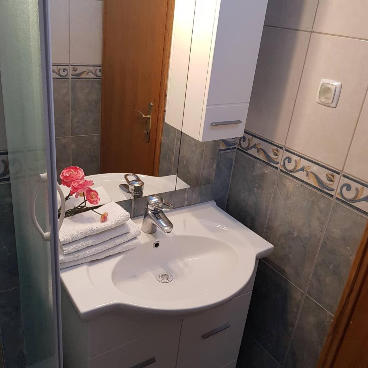 Katarina Apartment *